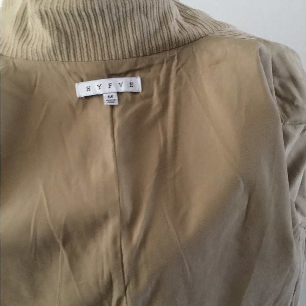 HYFVE TAN CORDUROY BLAZER/SIZE M/ SMALL PADDED SHOULDER INSIDE LINING/ NWOT - Picture 5 of 5